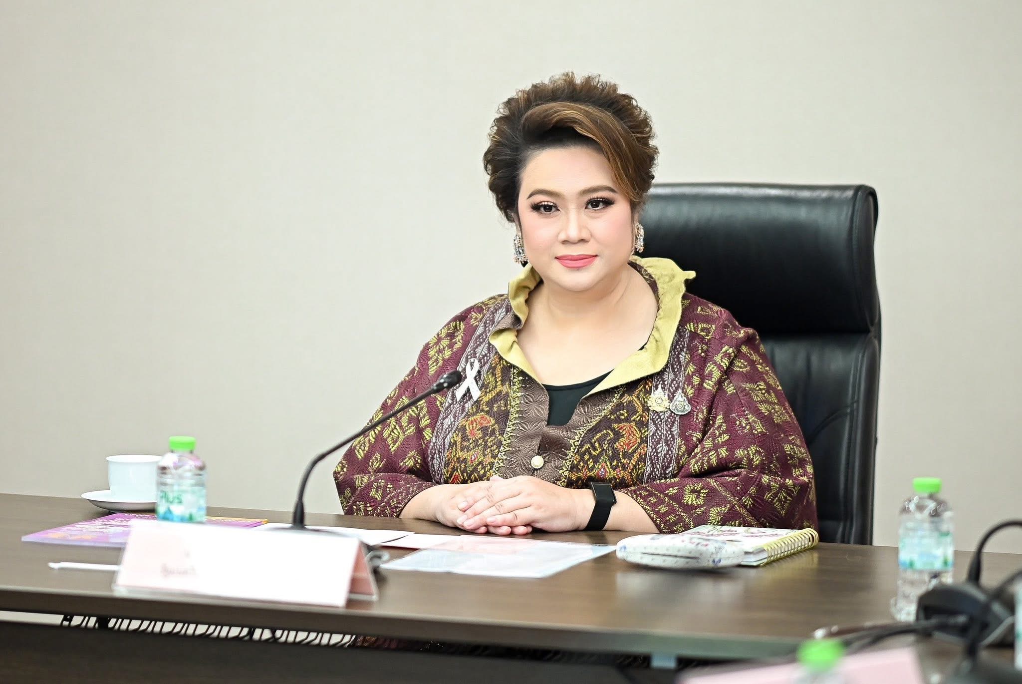 "ศุภมาส" สั่ง สคบ. ผนึกตำรวจ-ขนส่ง ตามล่าคนขับแอปทิ้งนักท่องเที่ยวญี่ปุ่นกลางอโศกแล้วทำร้ายซ้ำ บี้แพลตฟอร์มร่วมรับผิด เร่งเยียวยา กู้ภาพลักษณ์ประเทศ