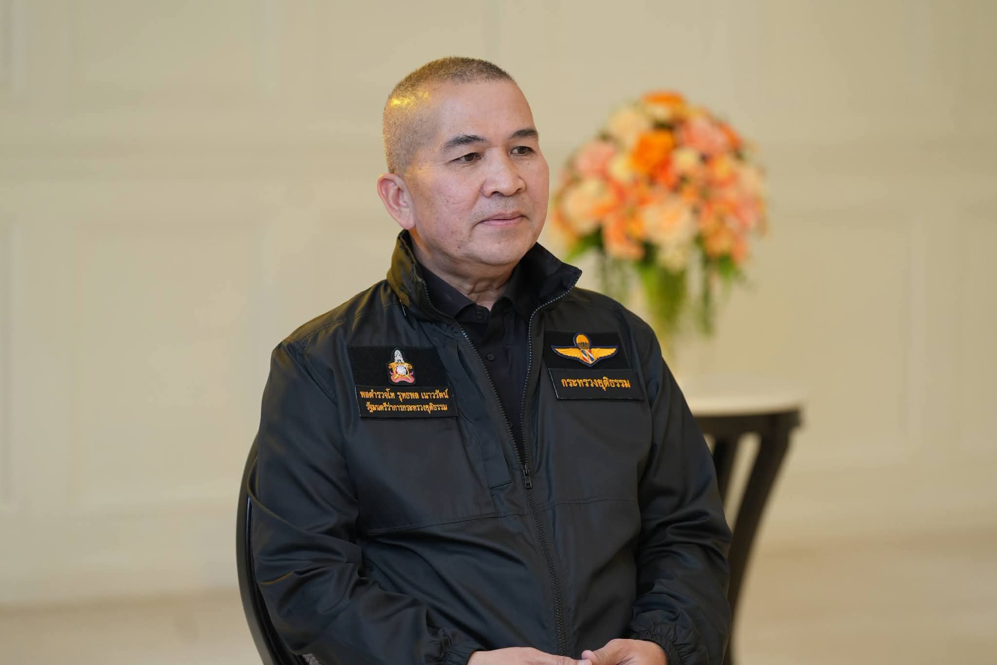 &ldquo;รุทธพล&rdquo; เปิด 7 นโยบายช่วยประชาชนเข้าถึงความเป็นธรรม หนุนกองทุนยุติธรรมช่วยสู้คดี ประสานประเทศเพื่อนบ้านสกัดยาเสพติด ไล่ทรัพย์อาชญากรรมออนไลน์คืนเหยื่อ 